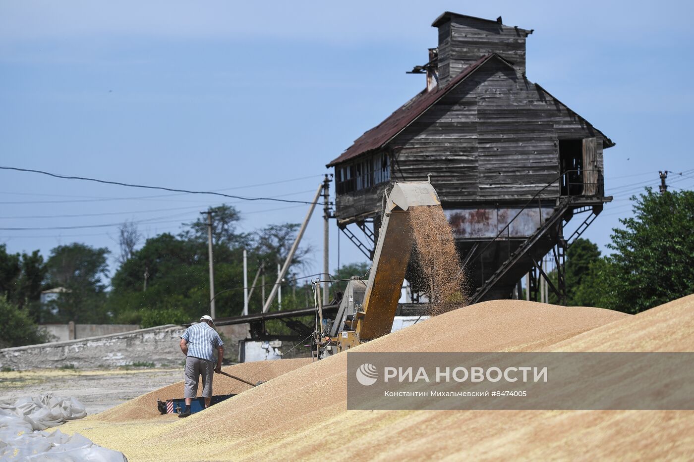 Уборка зерновых культур в Крыму