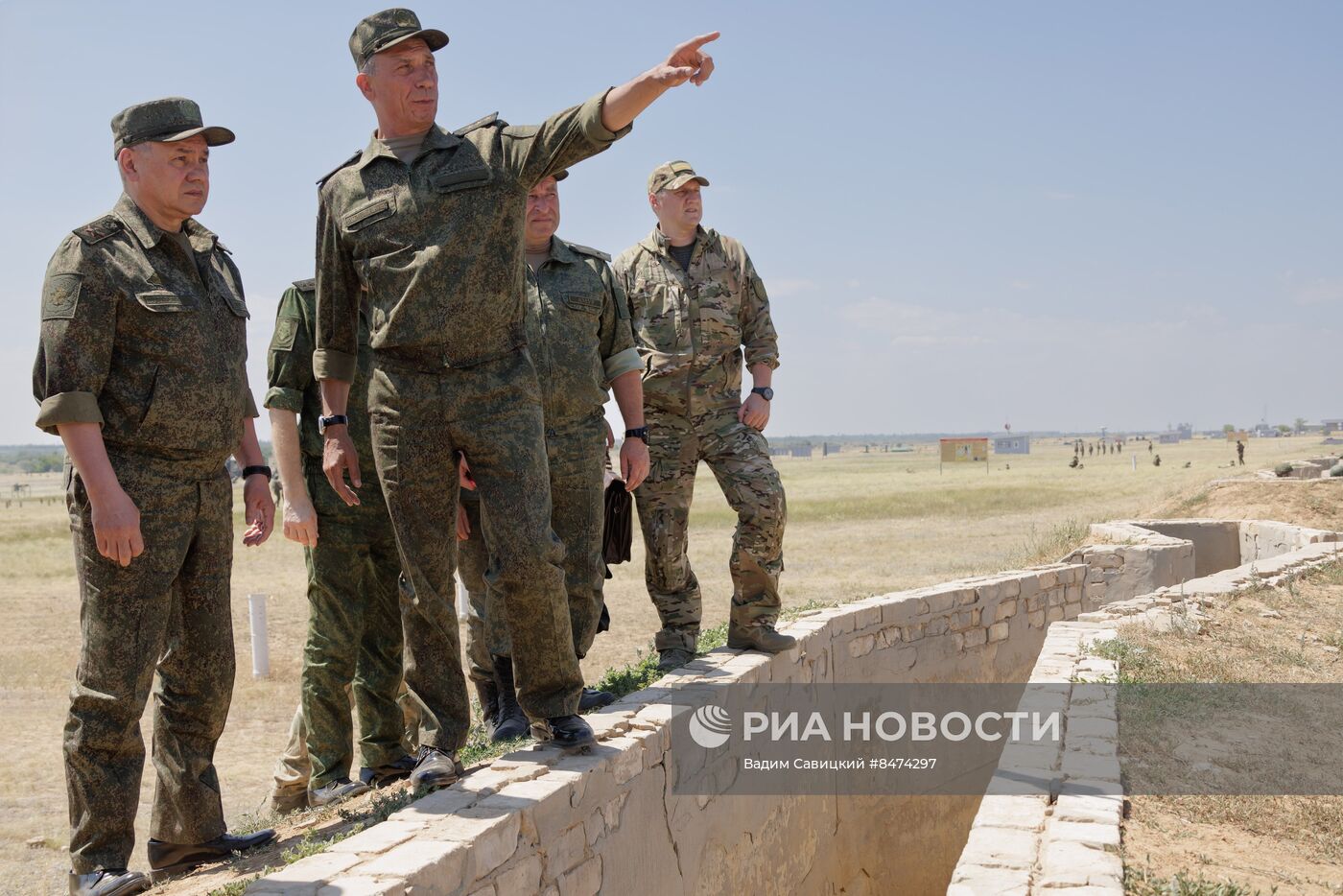 С. Шойгу проверил в ЮВО боевую подготовку военнослужащих