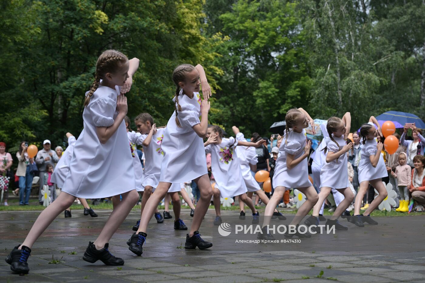 Празднование Дня семьи, любви и верности в России