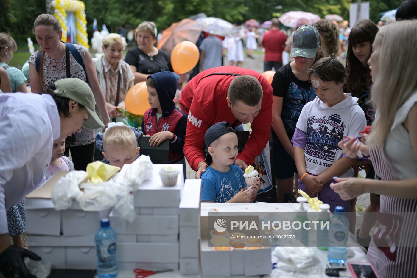 Празднование Дня семьи, любви и верности в России