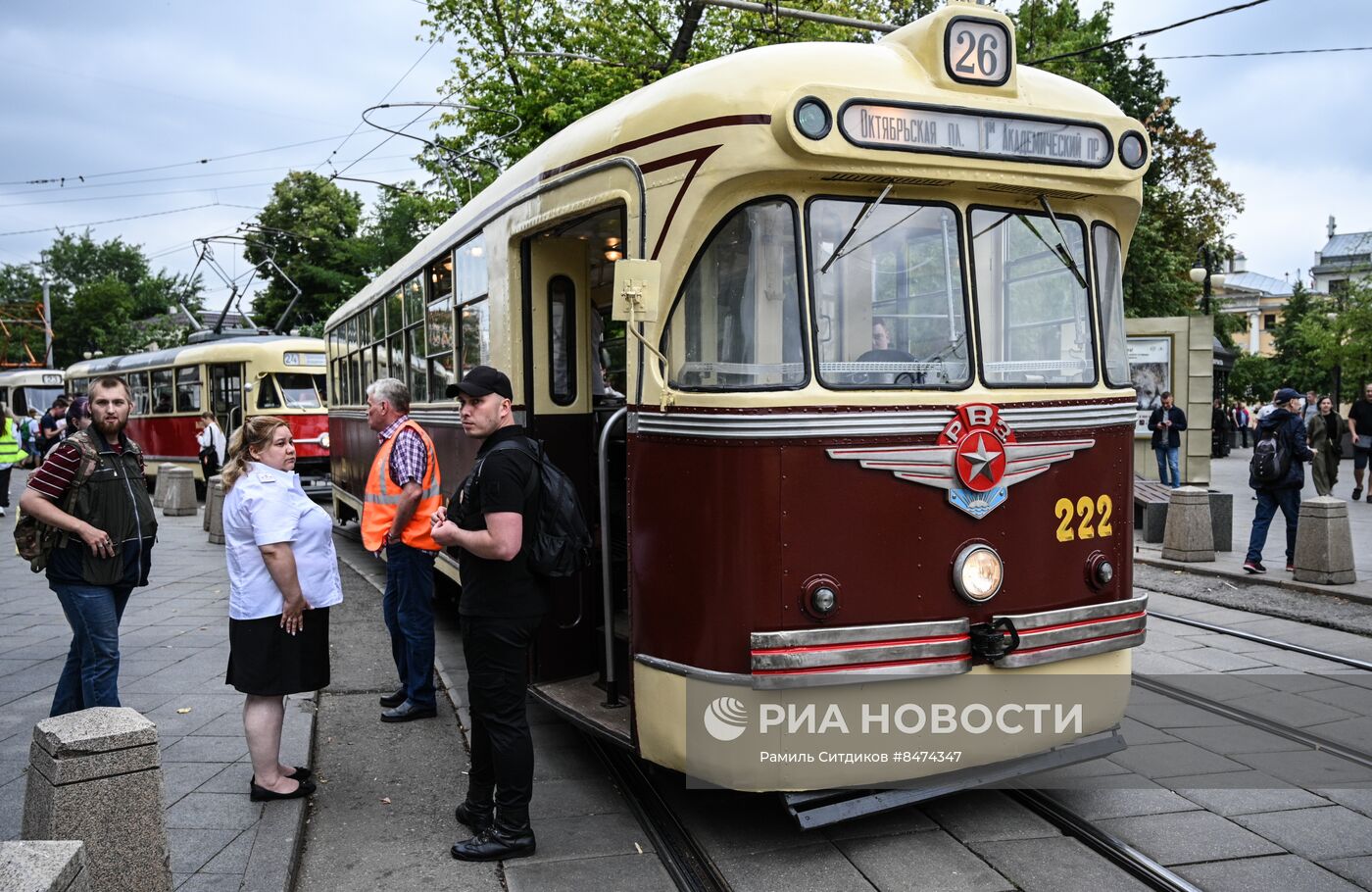 Парад ретротранспорта в Москве