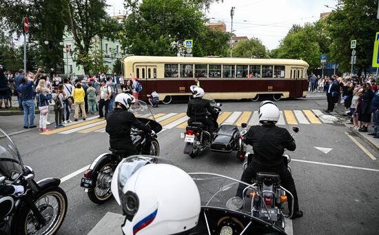 Парад ретротранспорта в Москве