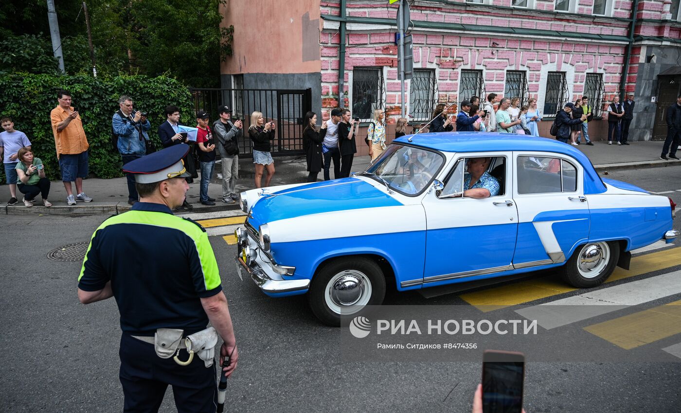 Парад ретротранспорта в Москве