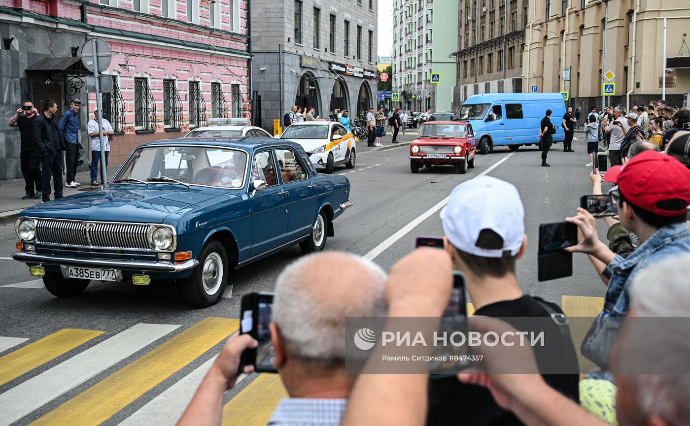 Парад ретротранспорта в Москве