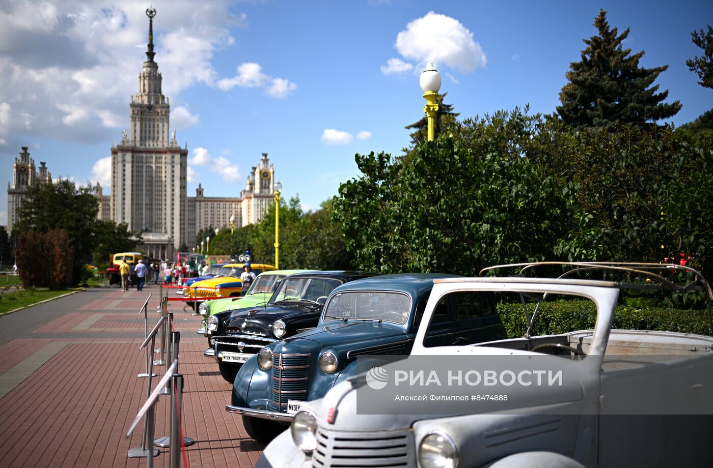 Городской фестиваль "Ретрорейс" 