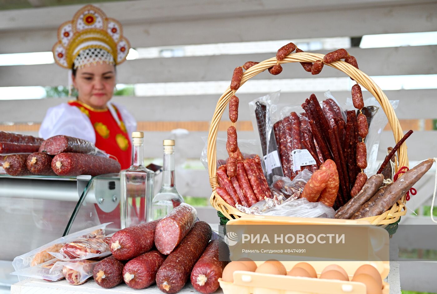 "Мясной" фестиваль на Истринской сыроварне Олега Сироты