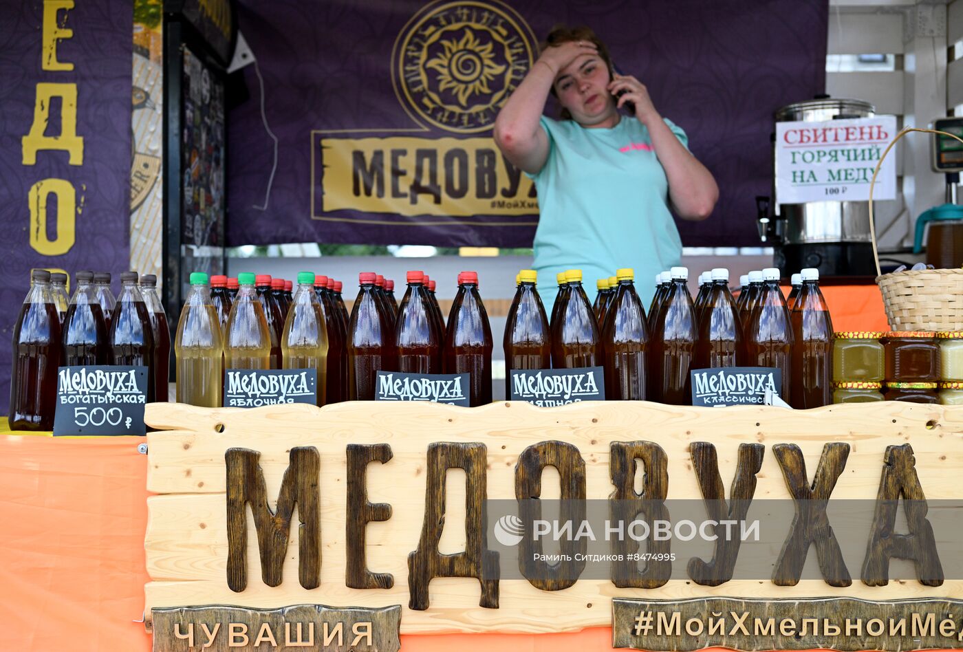 "Мясной" фестиваль на Истринской сыроварне Олега Сироты