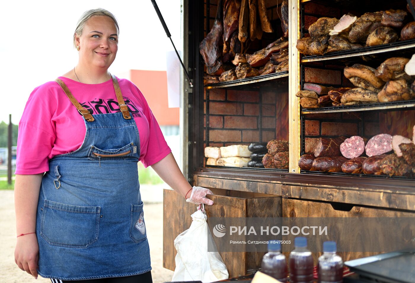 "Мясной" фестиваль на Истринской сыроварне Олега Сироты