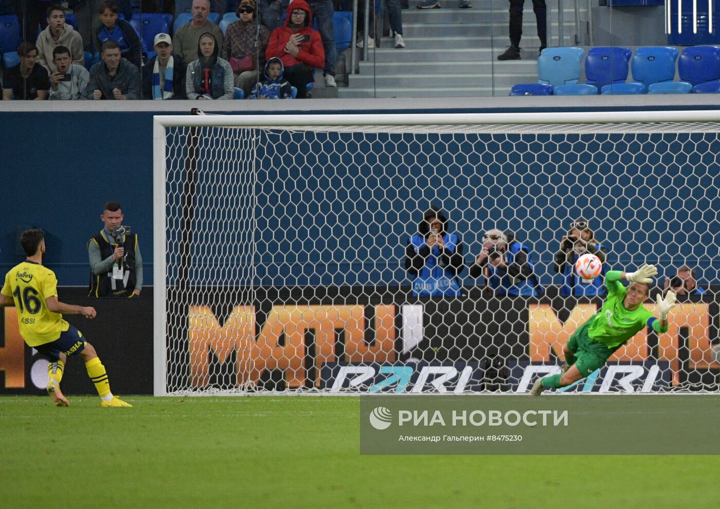 Футбол. Кубок PARI Премьер. Матч "Зенит" - "Фенербахче"