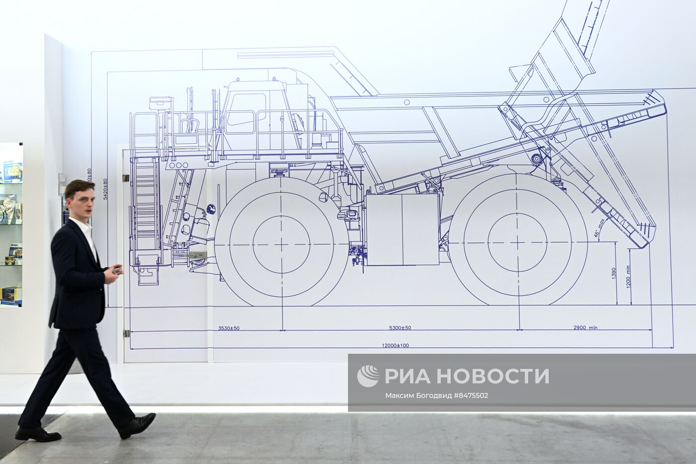 Открытие международной выставки "Иннопром" в Екатеринбурге