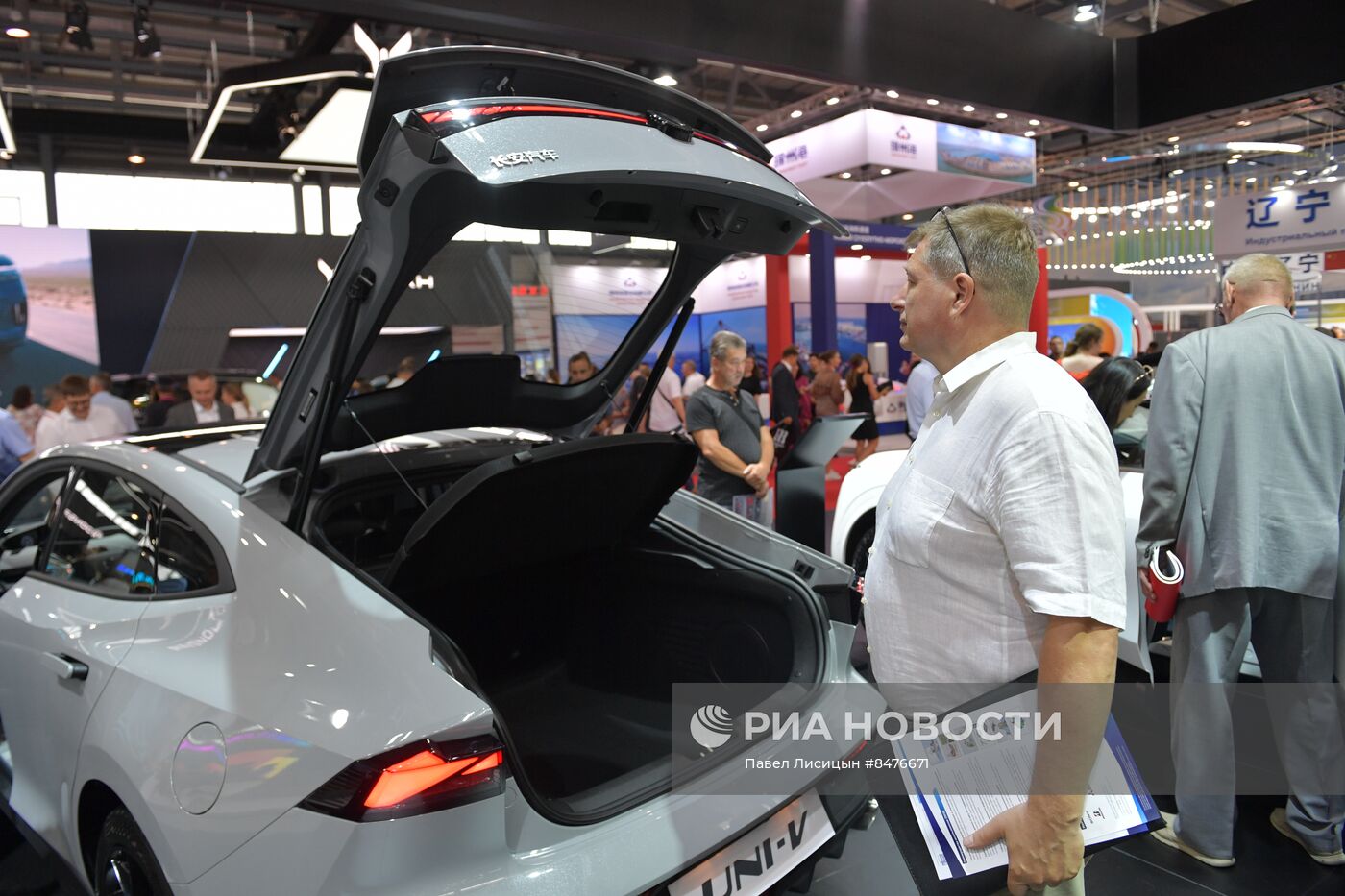 Международная выставка "Иннопром" в Екатеринбурге. Третий день