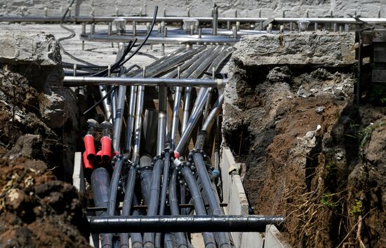 Реконструкция сквера Молодой гвардии в Луганске