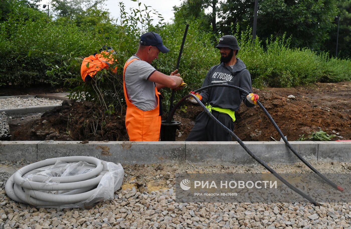 Реконструкция сквера Молодой гвардии в Луганске