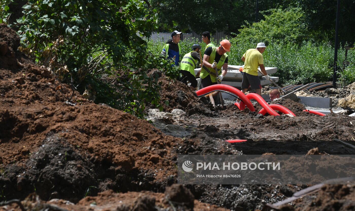 Реконструкция сквера Молодой гвардии в Луганске