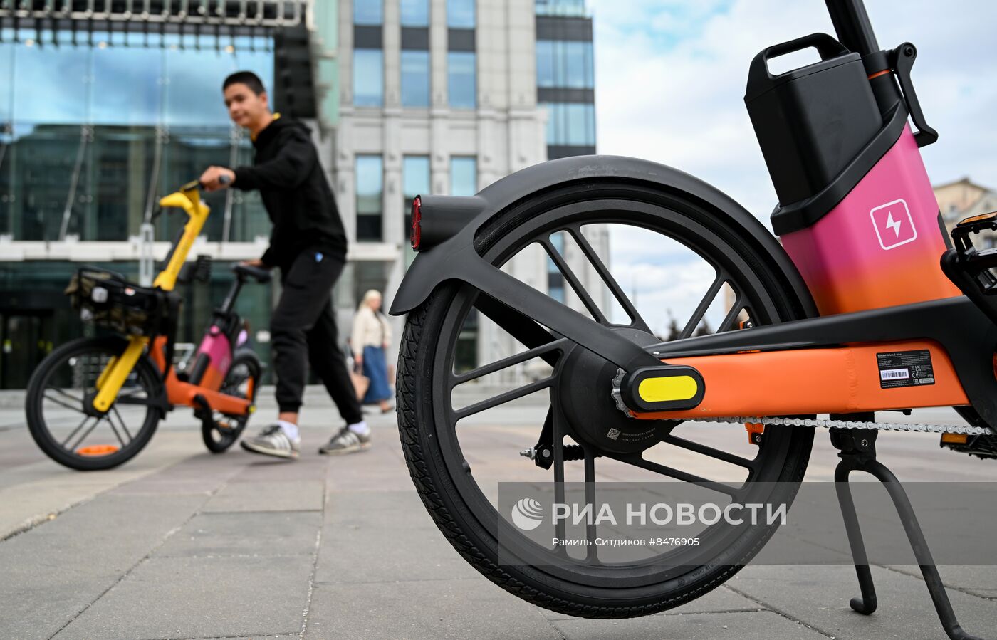 Whoosh запустил аренду электровелосипедов в Москве