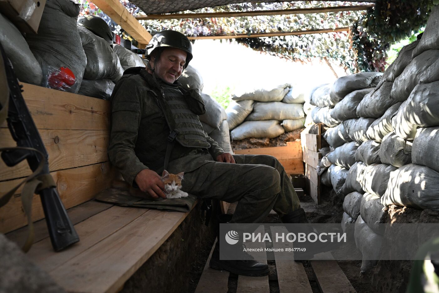 Боевые позиции добровольческого отряда "Барс"