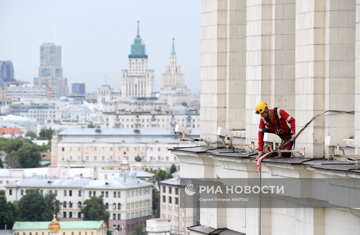 Высотка на Котельнической набережной