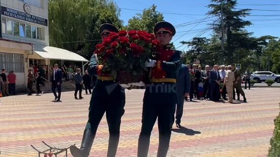 В Цхинвале почтили память миротворцев