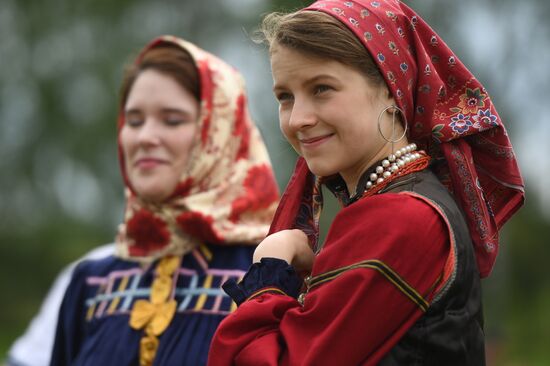 Праздник-фестиваль "День огурца" в Суздале