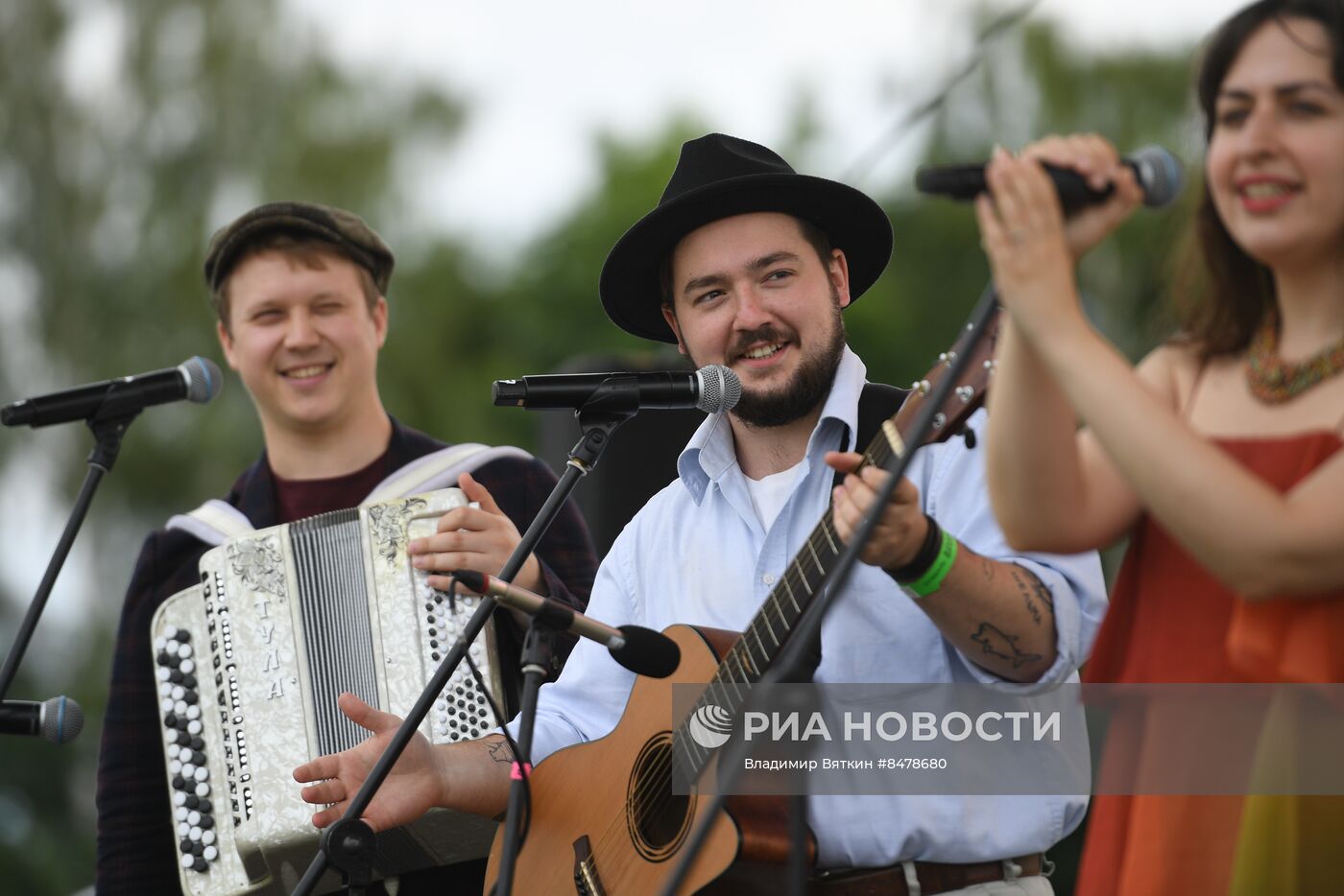 Праздник-фестиваль "День огурца" в Суздале