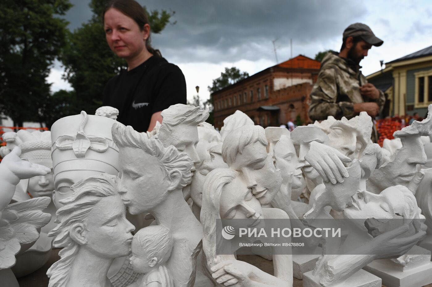 Праздник-фестиваль "День огурца" в Суздале