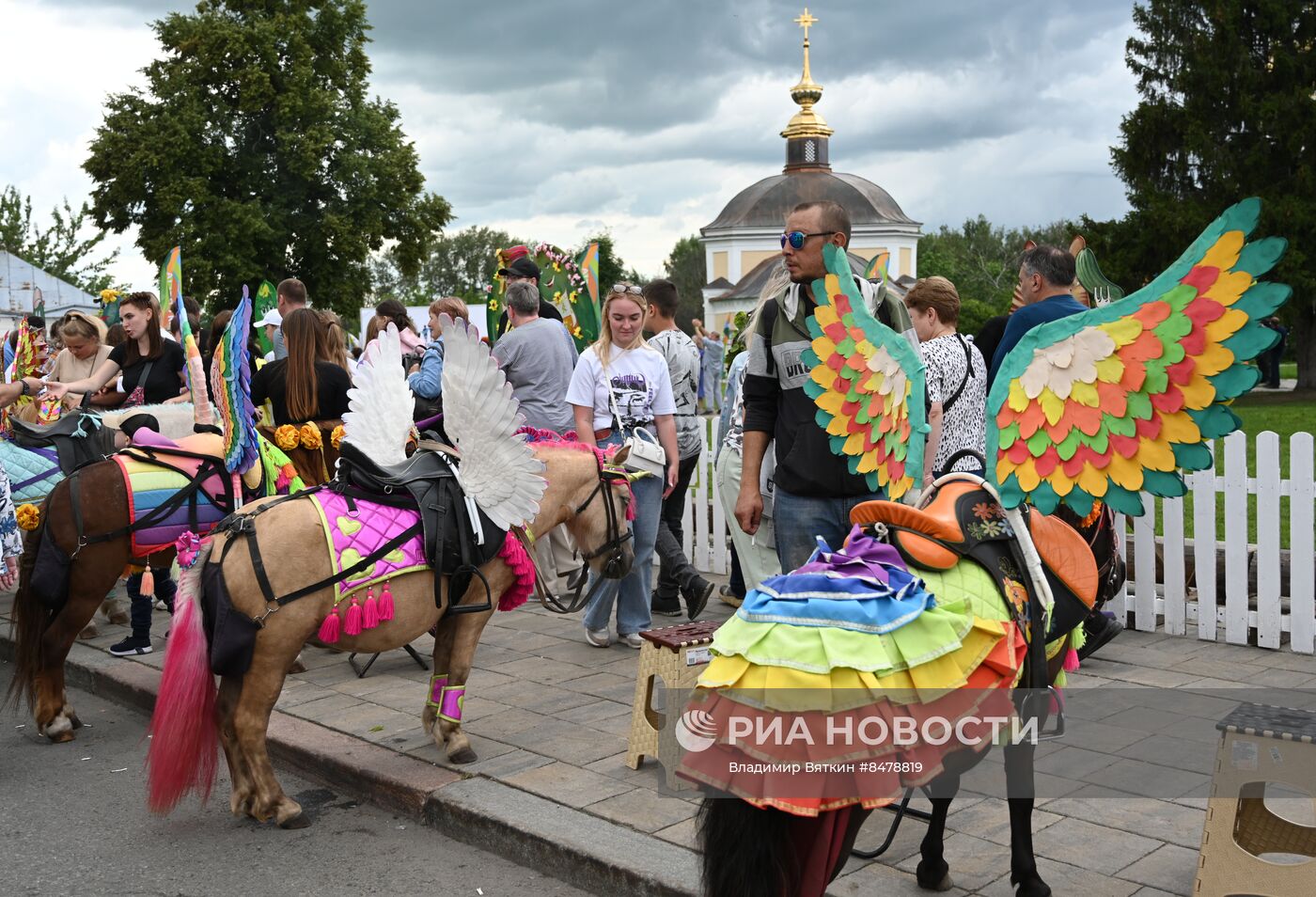 Праздник-фестиваль "День огурца" в Суздале