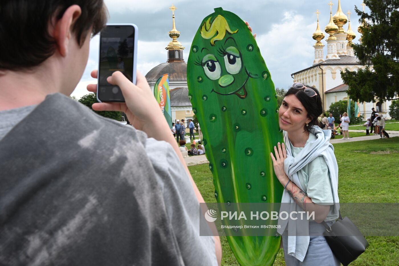 Праздник-фестиваль "День огурца" в Суздале