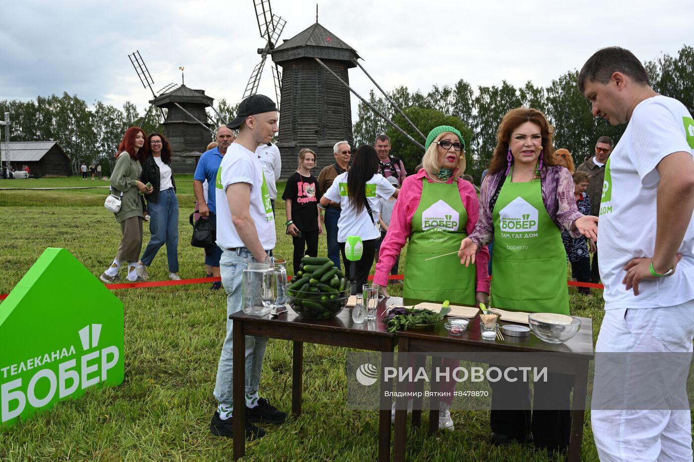 Праздник-фестиваль "День огурца" в Суздале