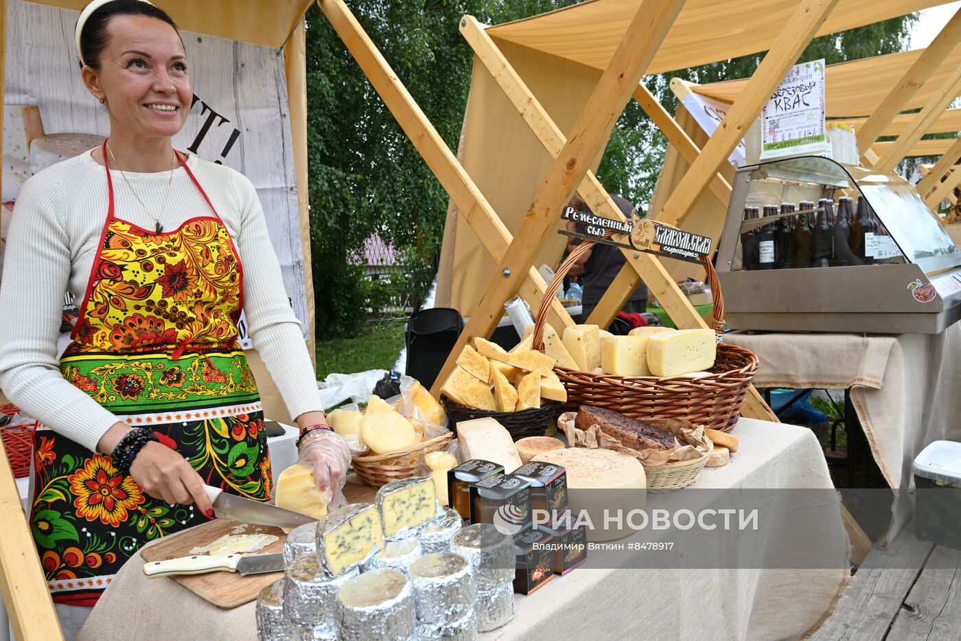 Праздник-фестиваль "День огурца" в Суздале