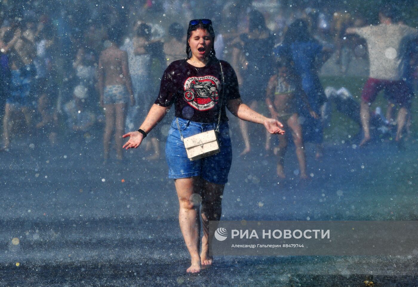 Теплая погода в Санкт-Петербурге