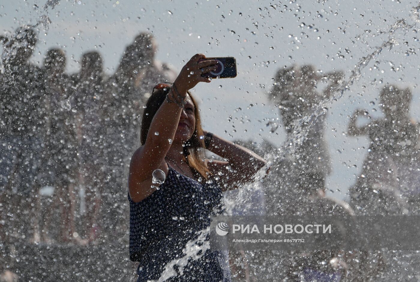 Теплая погода в Санкт-Петербурге