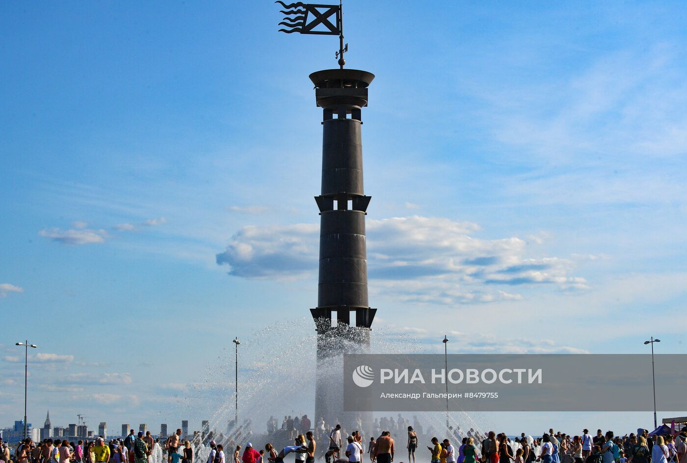 Теплая погода в Санкт-Петербурге