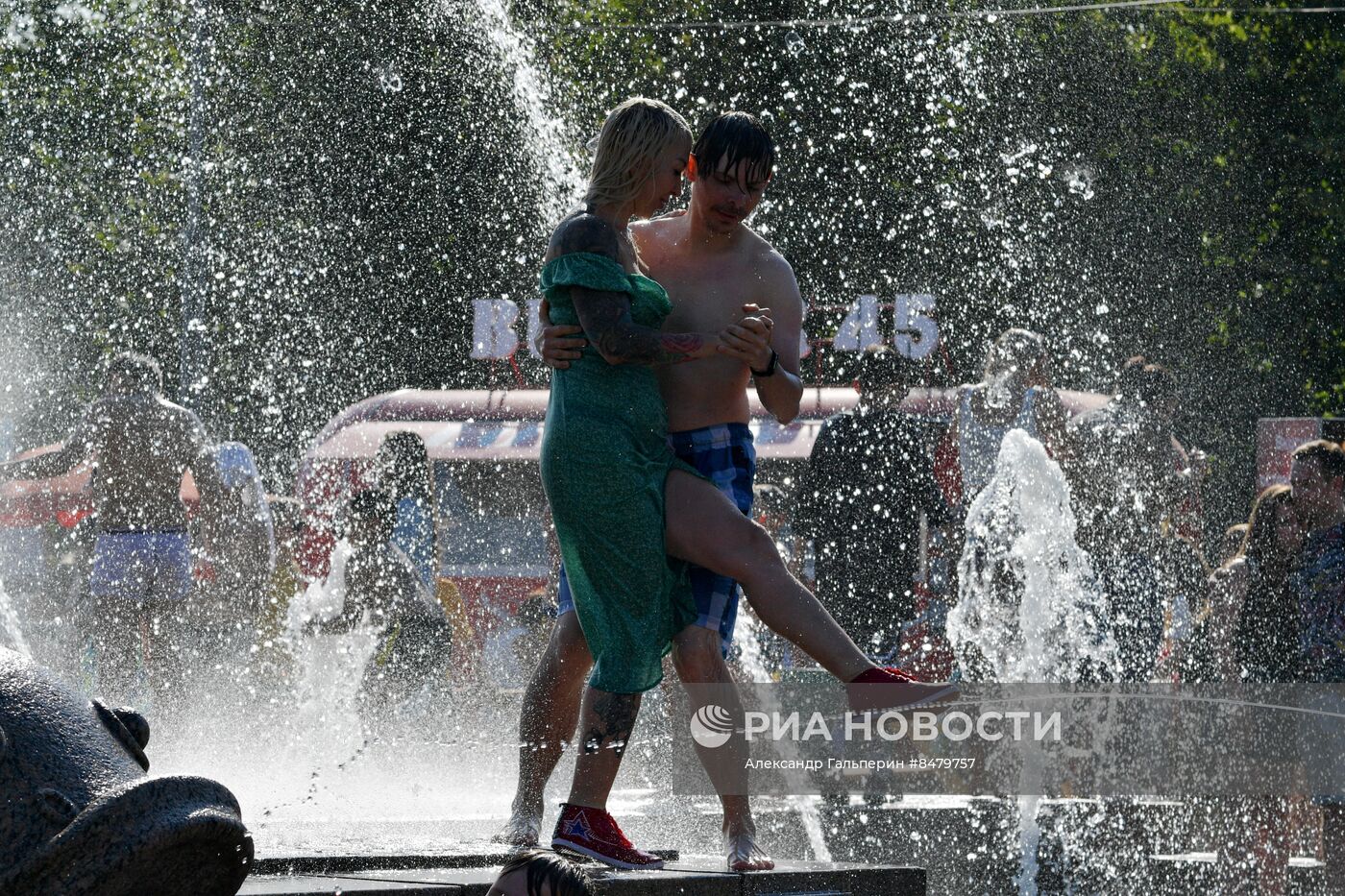 Теплая погода в Санкт-Петербурге