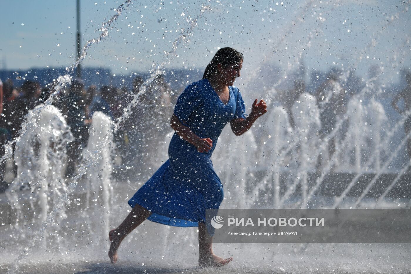 Теплая погода в Санкт-Петербурге