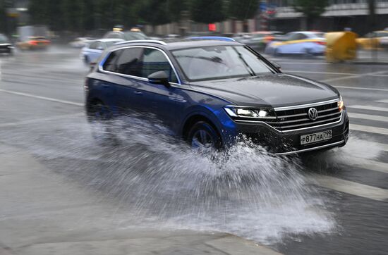 Сильный ливень в Москве