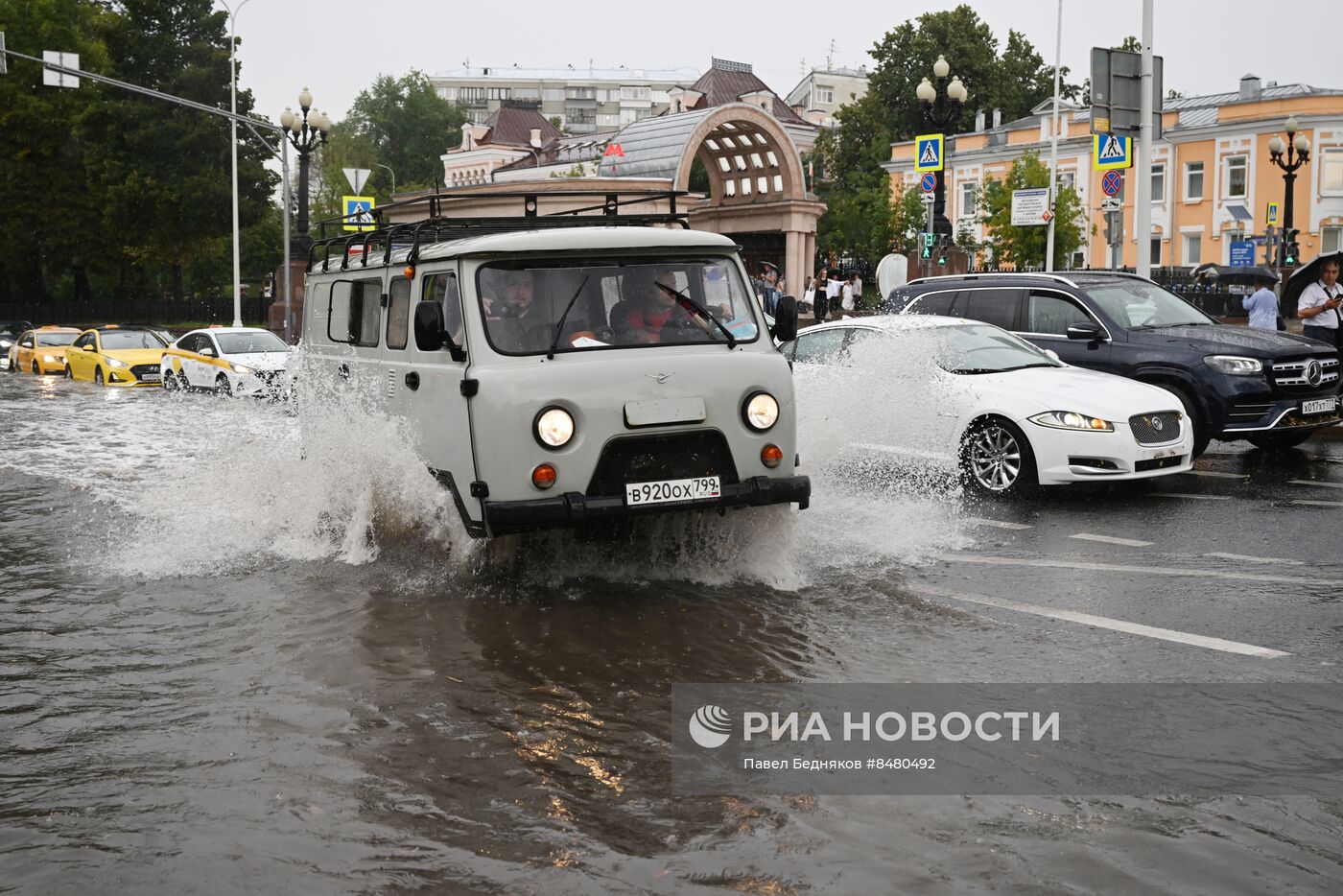 Сильный ливень в Москве