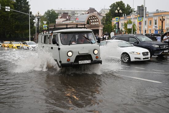 Сильный ливень в Москве