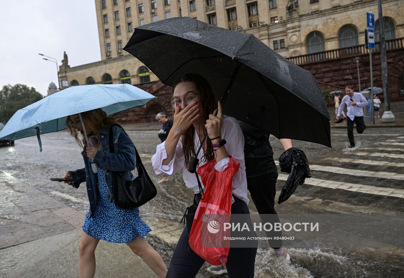 Сильный ливень в Москве