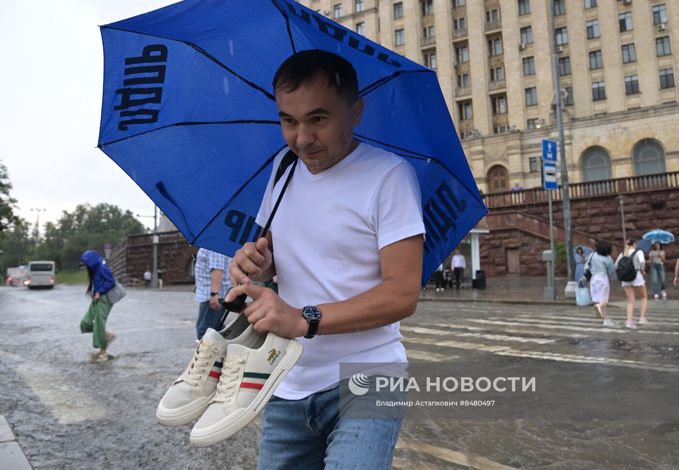 Сильный ливень в Москве