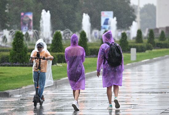 Сильный ливень в Москве