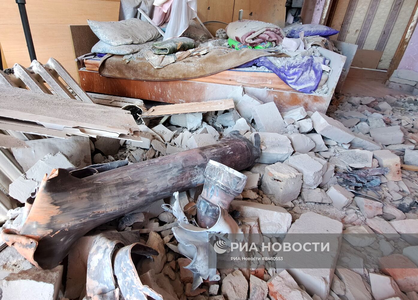 Последствия обстрела Донецка из турецкой РСЗО