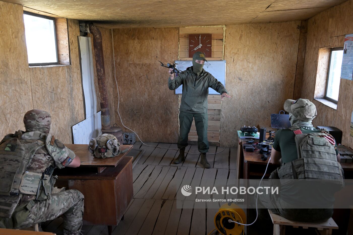 Военнослужащие ЦВО проходят подготовку операторов БПЛА в зоне проведения СВО