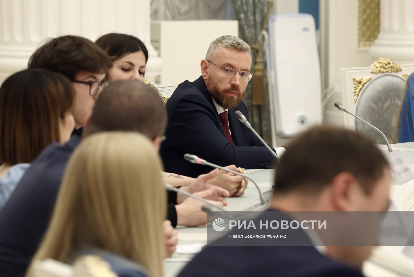 Президент РФ В. Путин провел заседание Наблюдательного совета АНО "Россия - страна возможностей"