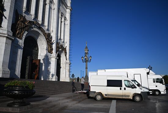 Прибытие иконы А. Рублева "Троица" в реставрационный центр им. Грабаря