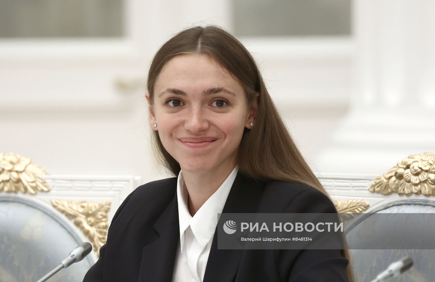 Президент РФ В. Путин провел заседание Наблюдательного совета АНО "Россия - страна возможностей"