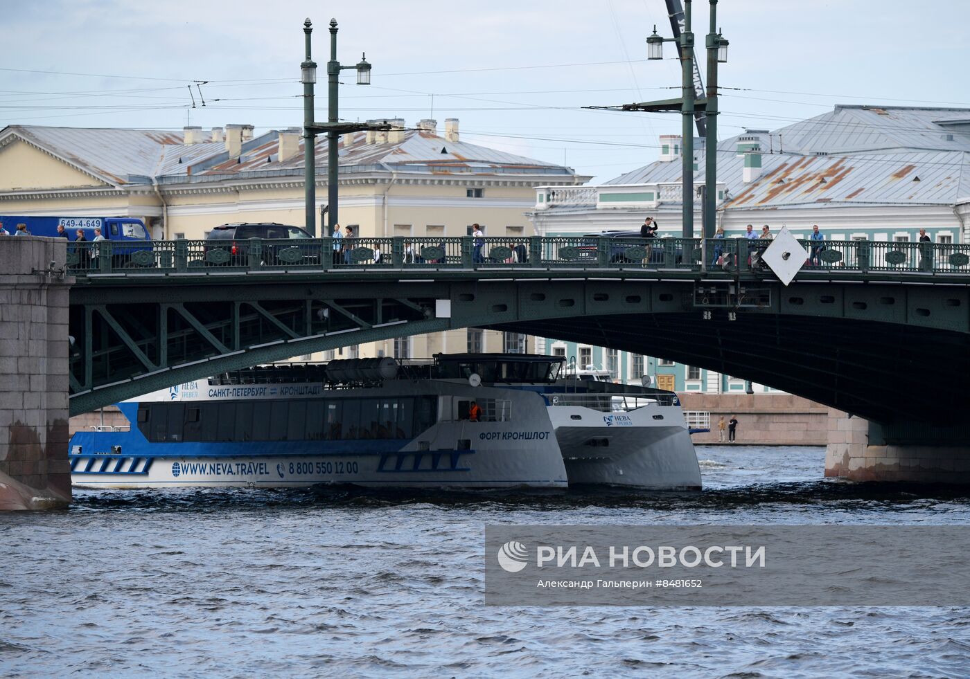 Открытие линии скоростного пассажирского катамарана "Петербург - Кронштадт"