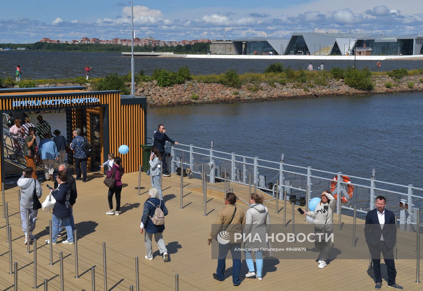 Причал в кронштадте. Причал остров Фортов, Кронштадт. Причал.