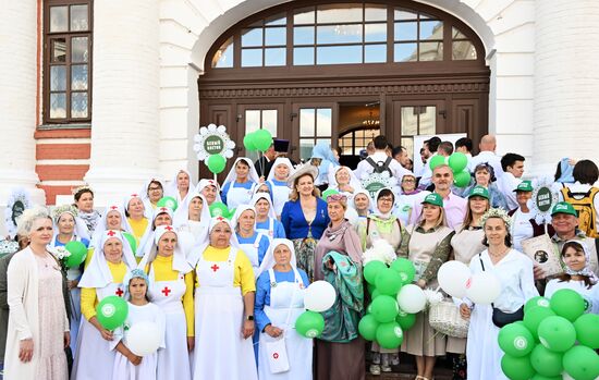 Благотворительная акция "Белый цветок" в Казани