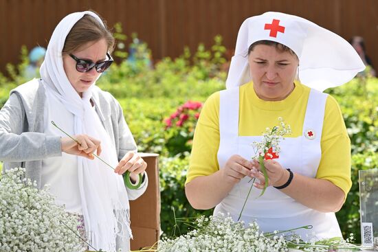 Благотворительная акция "Белый цветок" в Казани
