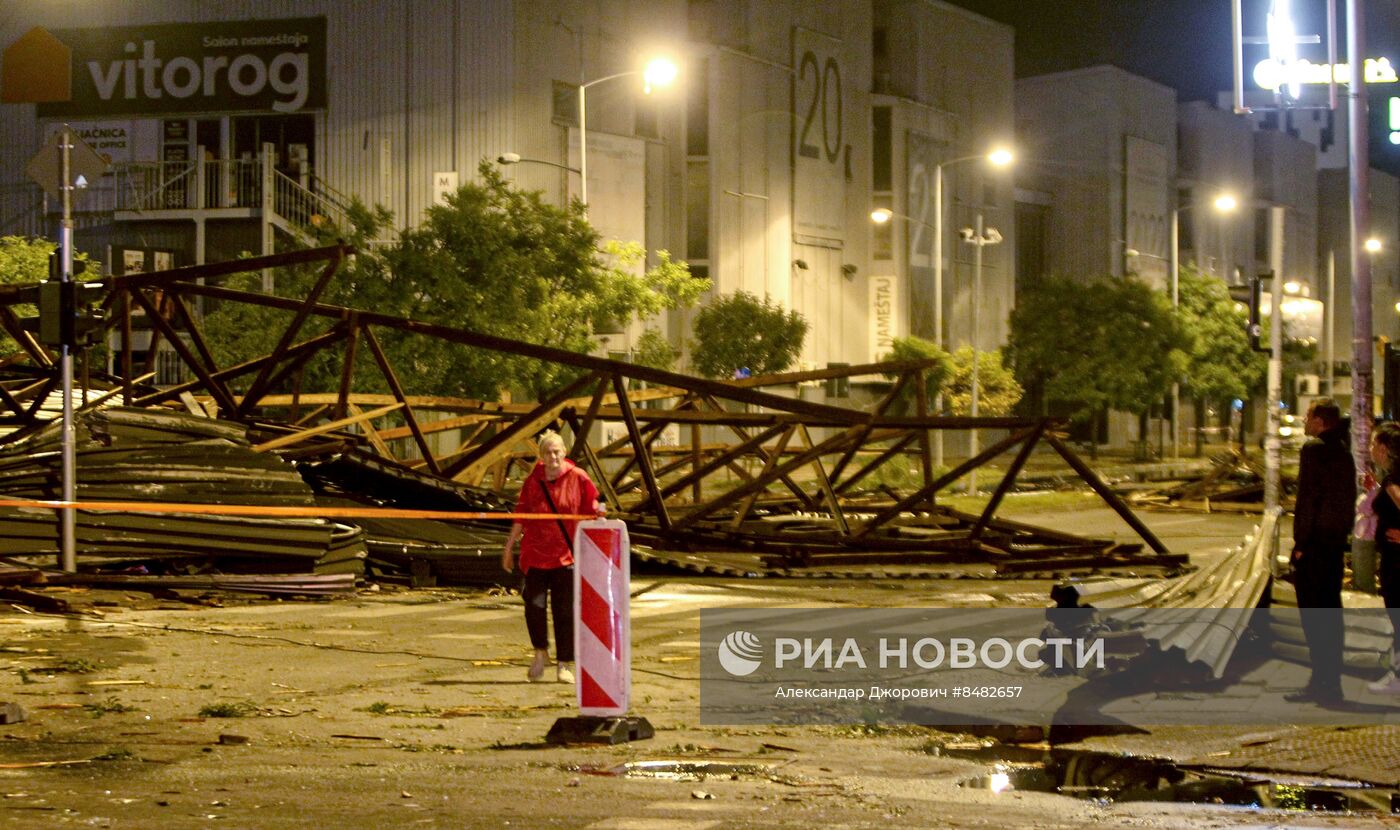 Последствия бури в сербском городе Нови-Сад